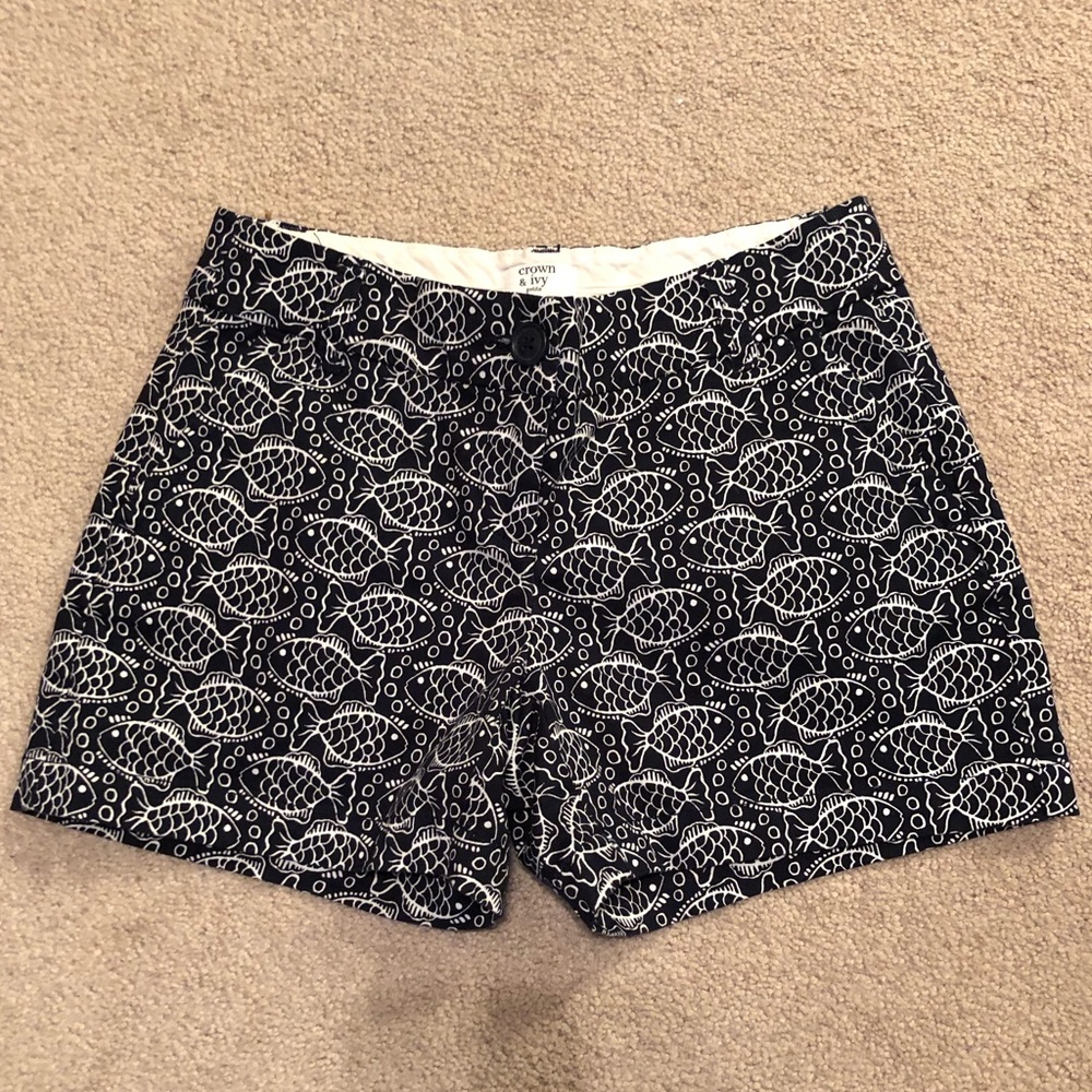 NWOT...Crown & Ivy Shorts